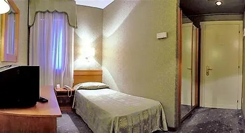 Hotel Spagna Venice 3*,